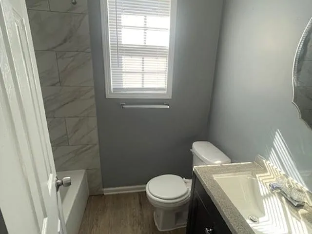 1572 Hanauer St #B — Photo 8