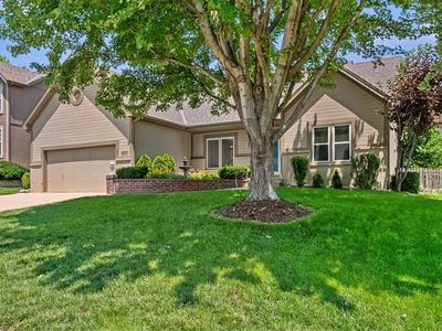 13720 W 116th Ter, Olathe, KS, 66062