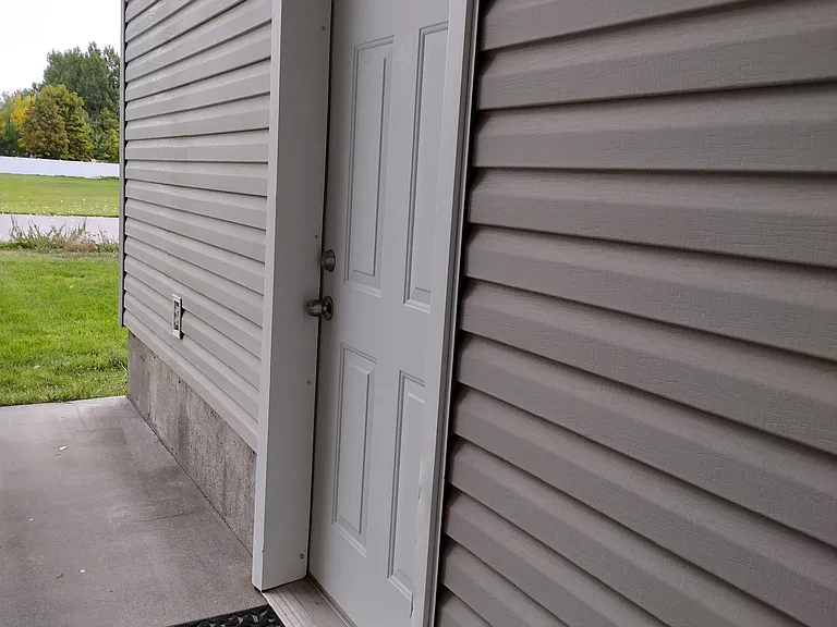 1354 N 45 E #1 — Photo 14