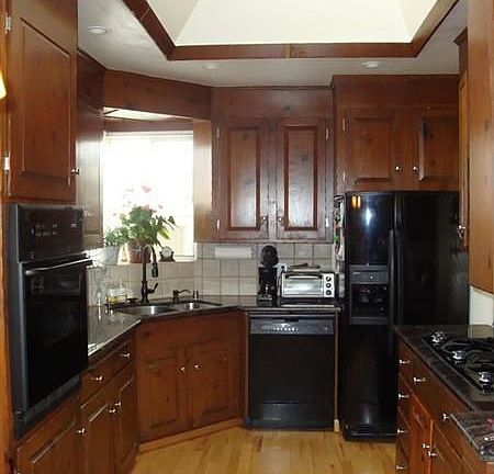 3rd image of 71 Harlan St