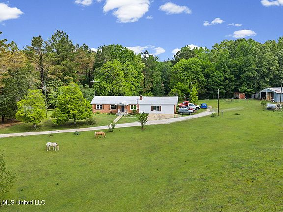 3rd image of 98 County Road 518