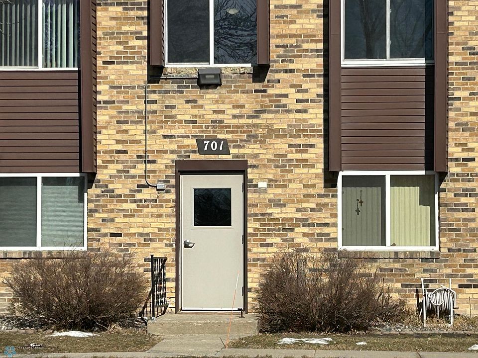 1st image of 701 32nd Ave N #C-102