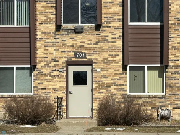 701 32nd Ave N #C-102, Fargo, ND 58102