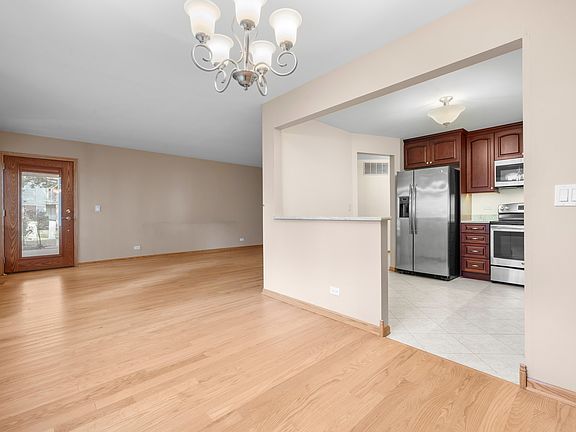 5th image of 1602 Brittany Ct APT D1