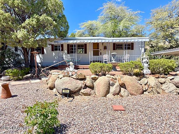 3rd image of 1664 White Oak Cir