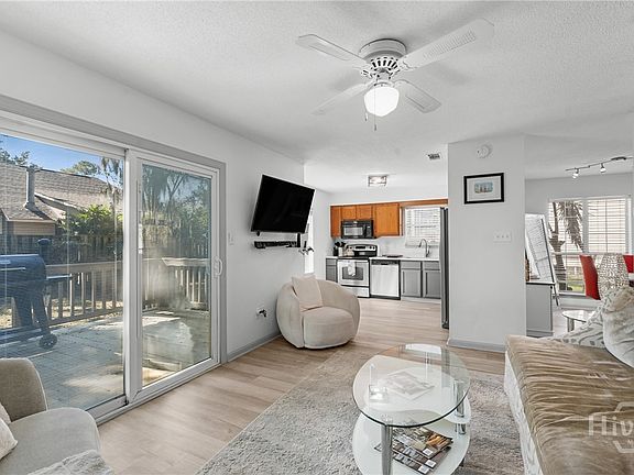 5th image of 509 Pointe North Drive