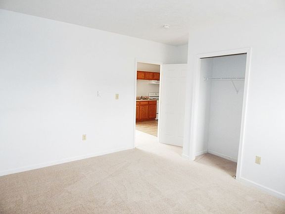 3rd image of 189 Thomas Ln #191