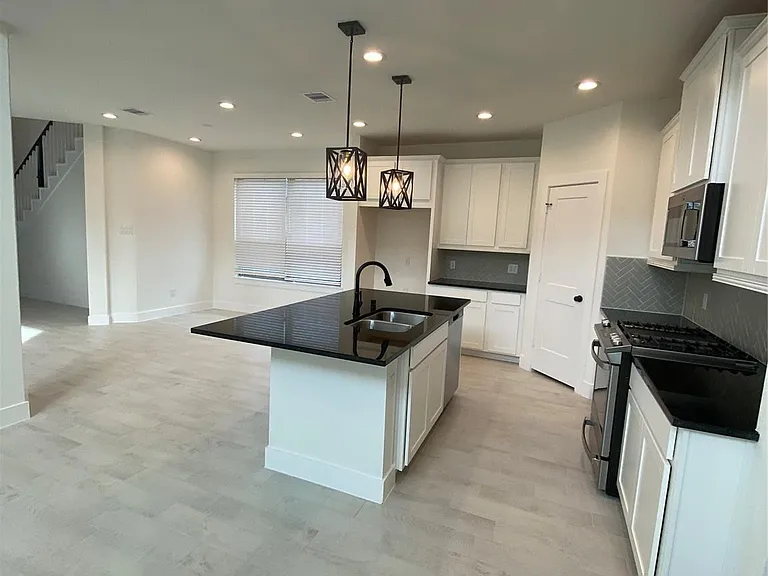 31323 Balsam Hawk Ln — Photo 14