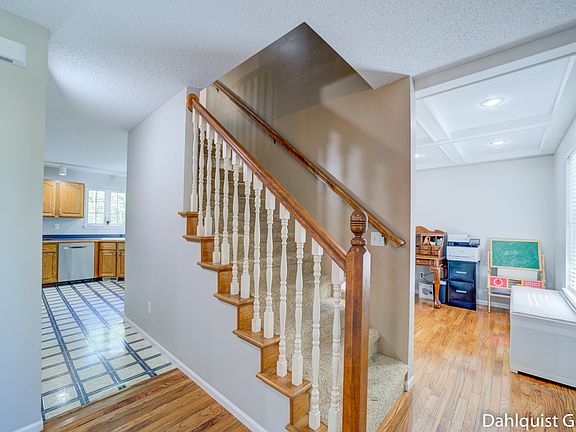 3rd image of 1040 Brookway Ct