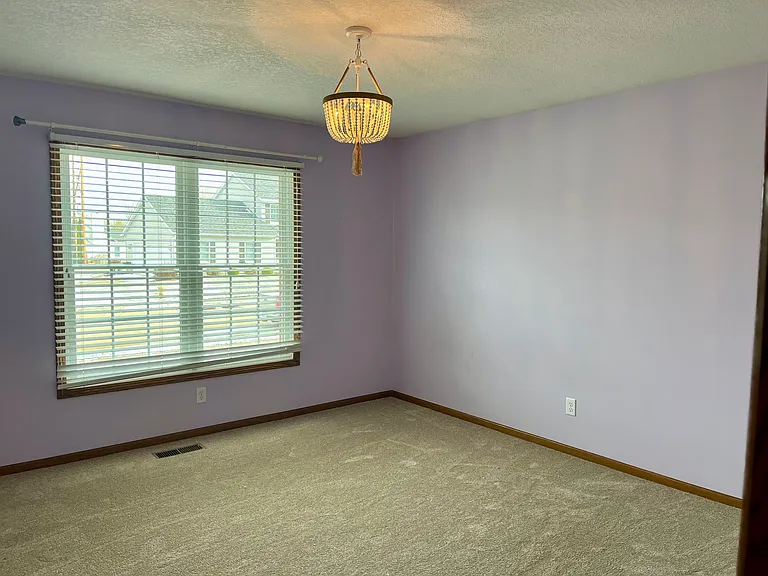 4984 Fox Ridge Rd — Photo 15