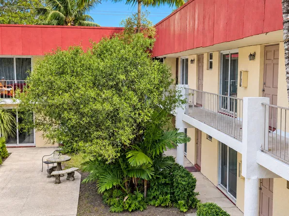 135 NE 1st Ave APT 5, Delray Beach, FL 33444