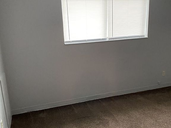 4th image of 45 E Emerling Ave APT P