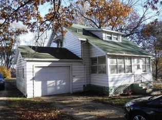 308 E 2nd St, Prophetstown, IL 61277