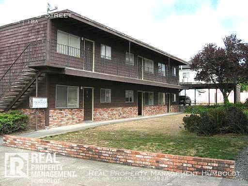 2nd image of 1033 B St APT E