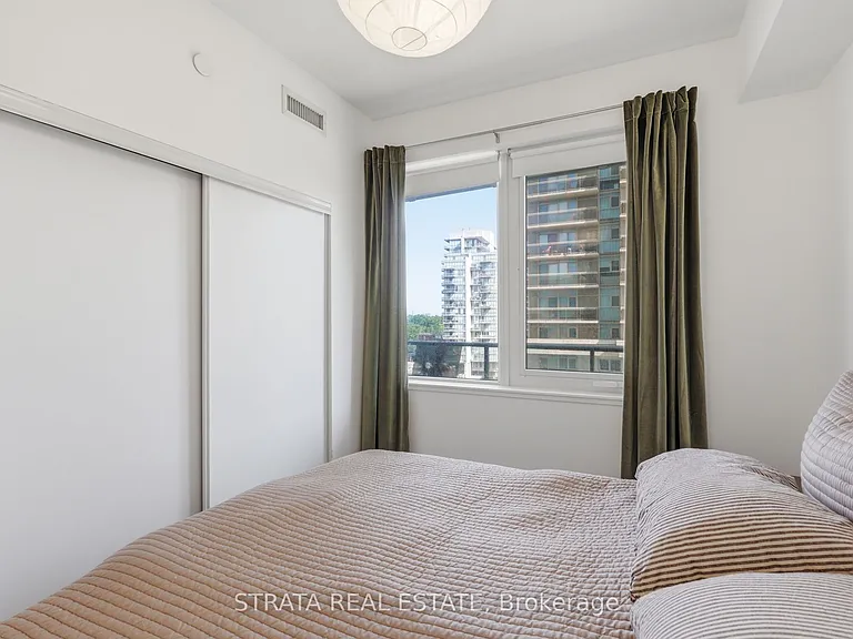 15 Ellerslie Ave #708 — Photo 14