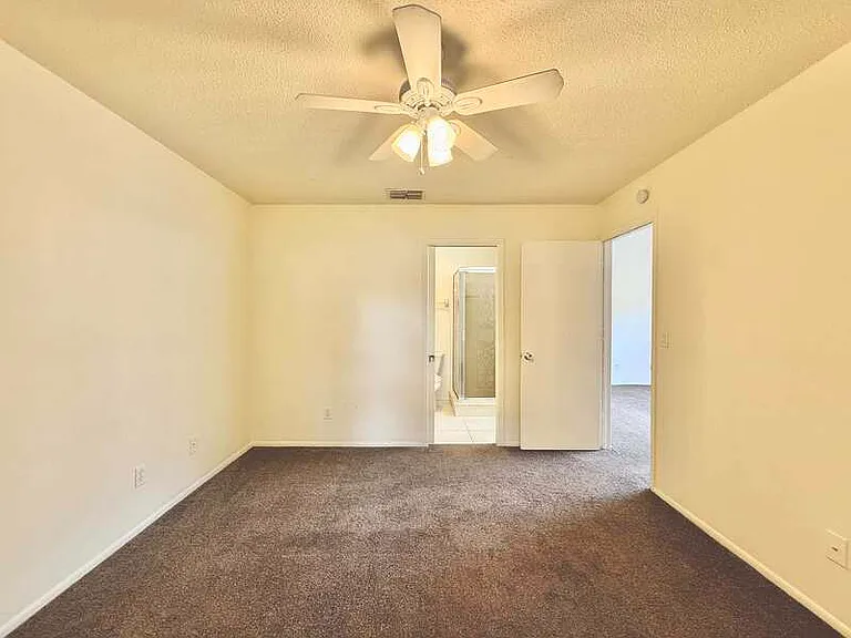 599 Capistrano Ct — Photo 20