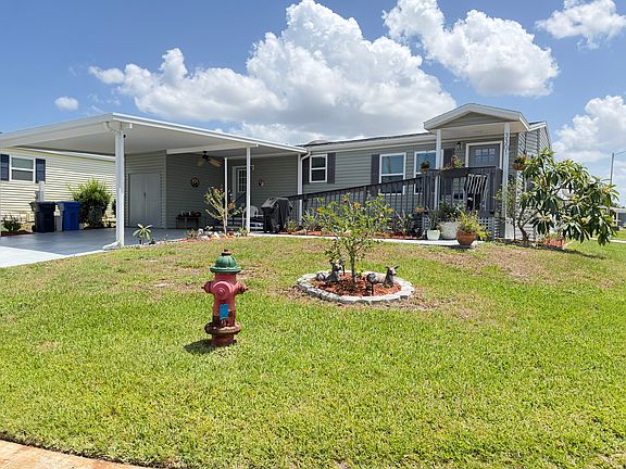 3rd image of 3301 Hayes Bayou Dr #1601