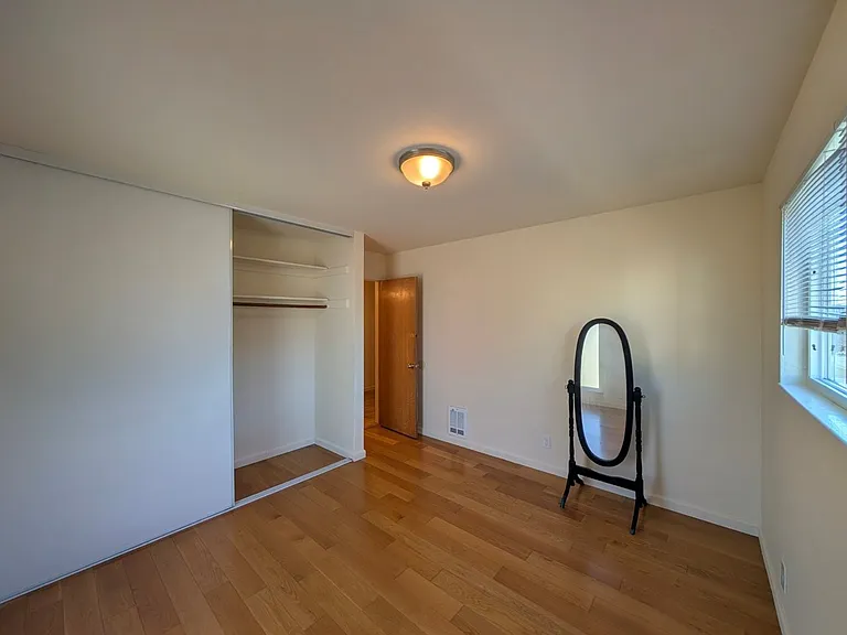 2534 Benvenue Ave — Photo 43