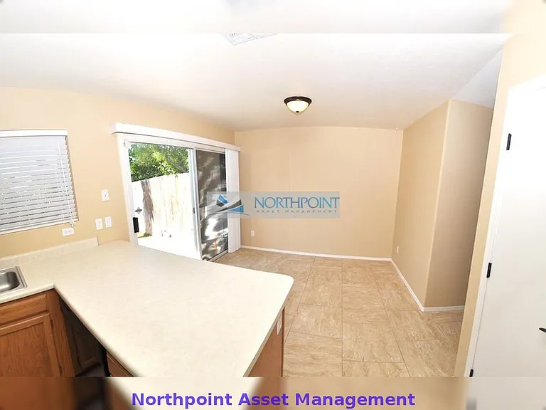 10101 N 91st Ave #109 — Photo 6