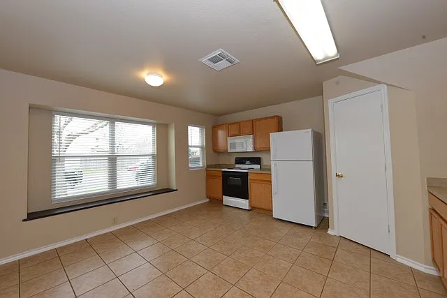 5610 Timber Hvn — Photo 5