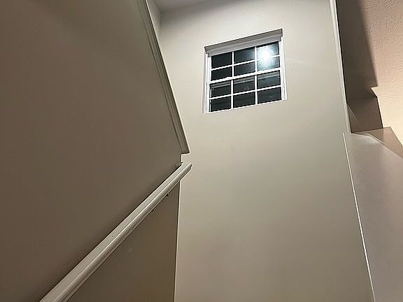 5th image of 4304 Onyx Way
