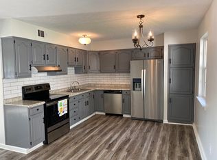 10801 Waycross Ave, Louisville, KY 40229