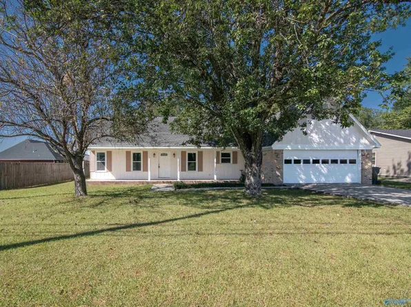 2303 Garner Rd SW, Hartselle, AL 35640