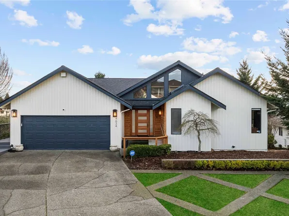 4634 Lighthouse Drive NE, Tacoma, WA 98422