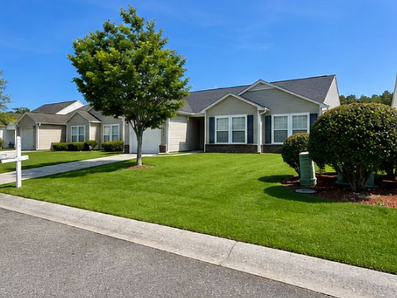 3rd image of 3038 Regency Oaks Dr