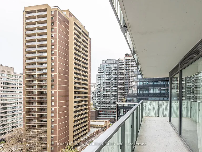 50 Charles St E #903 — Photo 40