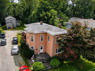 833 Main St, Conneaut, OH 44030