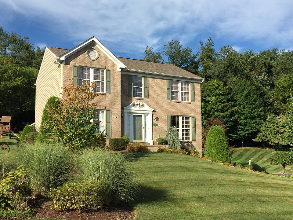 1st image of 910 Castleview Dr