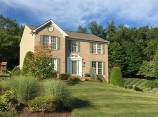 910 Castleview Dr, North Huntingdon, PA 15642