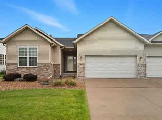 2977 Somerbrook Ln, Marion, IA 52302