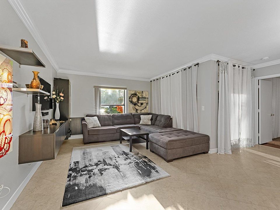 1st image of 2969 Carambola Circle S