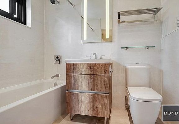5th image of 230 E 30th St APT 4E
