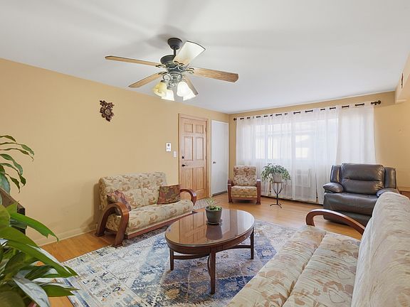 3rd image of 8549 Grand Ave APT 3E