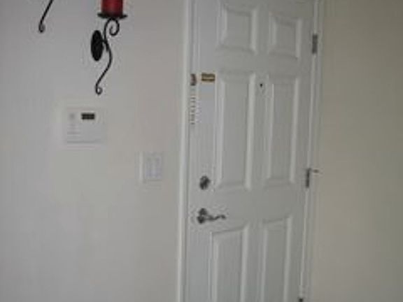 5th image of 647 McGinnis Cir