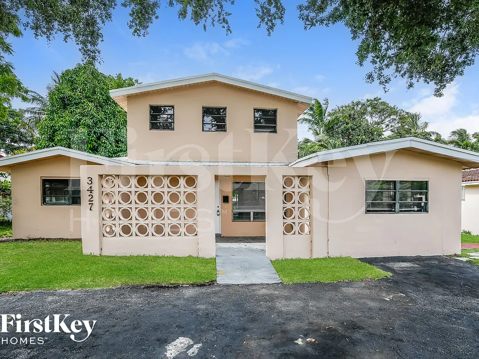 3427 NW 37th St