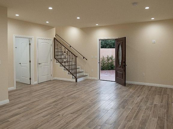 5th image of 7761 Mary Ellen Ave