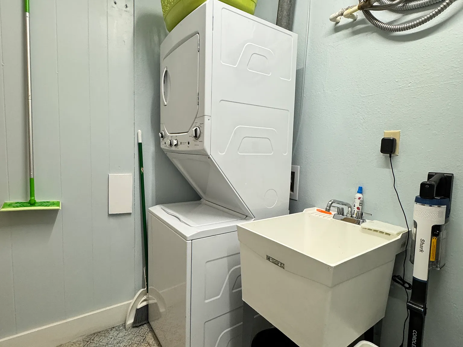 3 bed, 1727 sqft, $3,500 — Photo 4
