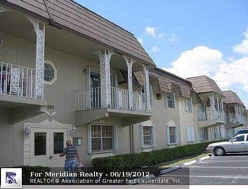 1st image of 495 SE 8th St APT 239