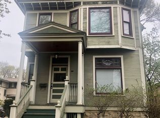 942 Ontario St #2, Oak Park, IL 60302