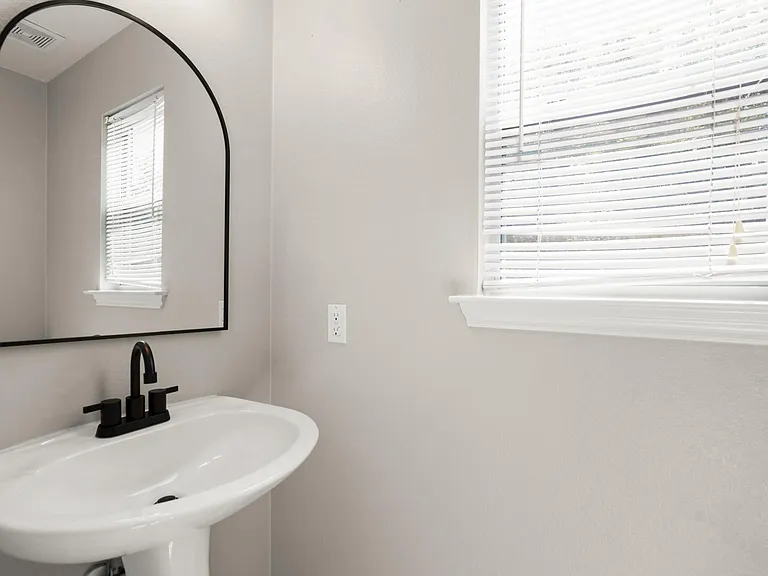 219 Brown St — Photo 11