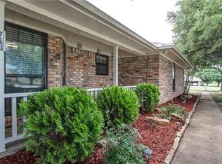 713 J Marie Ct, Crowley, TX 76036