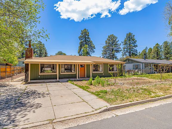 2nd image of 213 E Zuni Dr