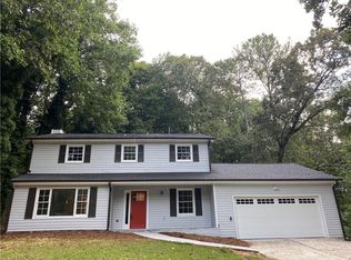 257 Willow Cove Ct, Lawrenceville, GA 30044