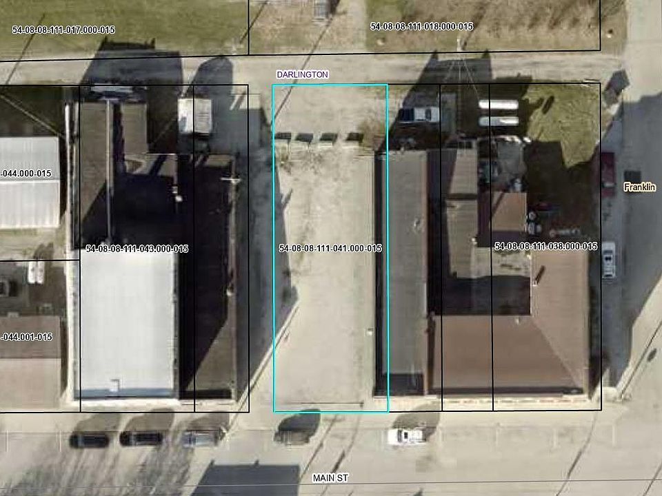 2nd image of 210 W Main St