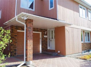 732 Mooneys Bay Pl, Ottawa, ON K1V9R2
