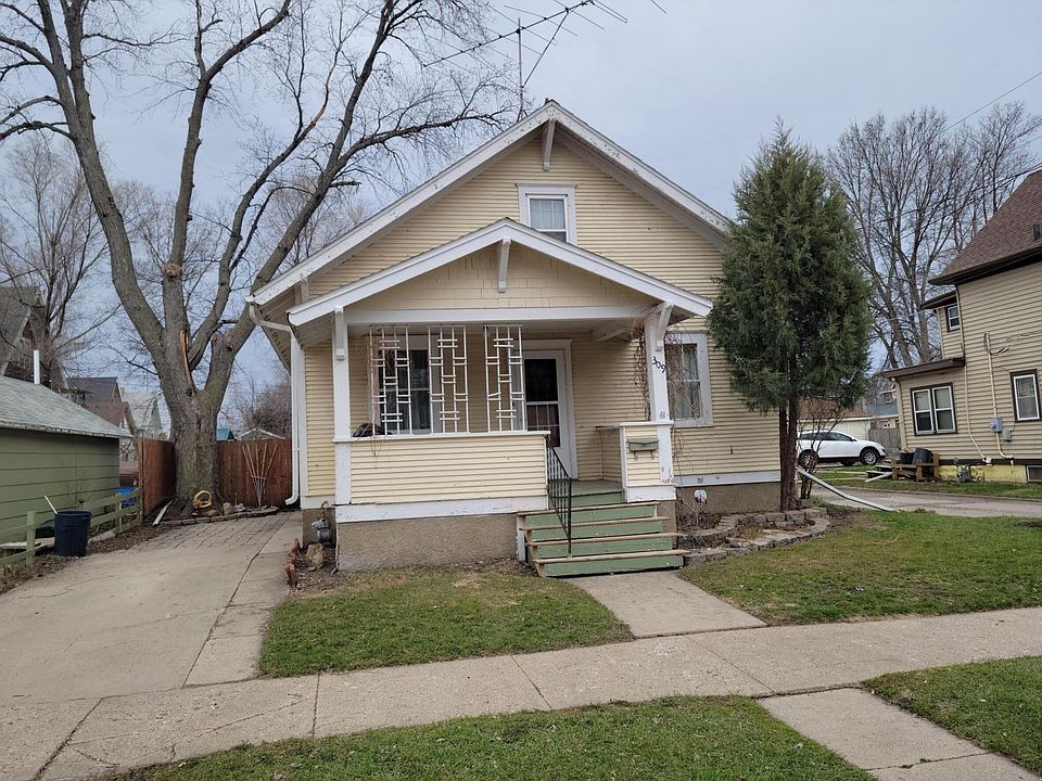 1st image of 309 5th Ave SW